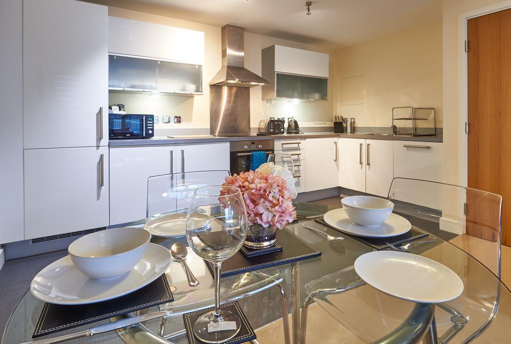 Shortstaymk Vizion Apartments, With Free Superfast Wi-Fi, Parking, Sky Sports And Movies Milton Keynes Luaran gambar
