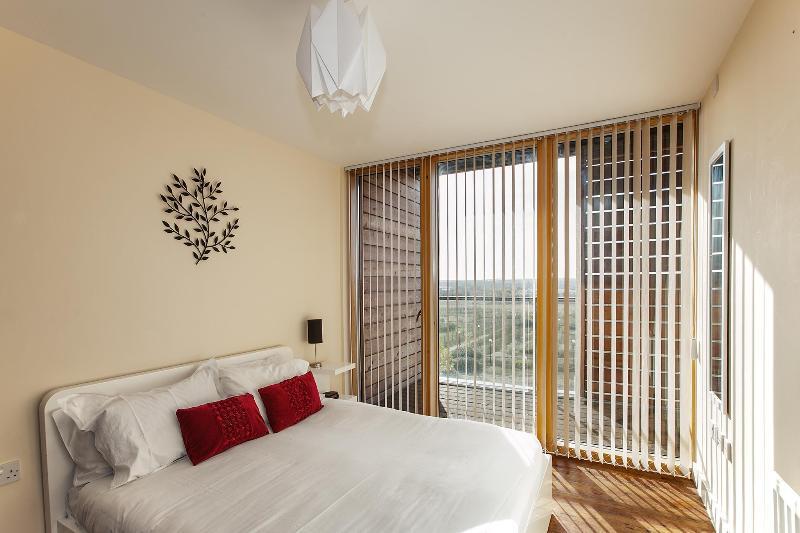 Shortstaymk Vizion Apartments, With Free Superfast Wi-Fi, Parking, Sky Sports And Movies Milton Keynes Luaran gambar